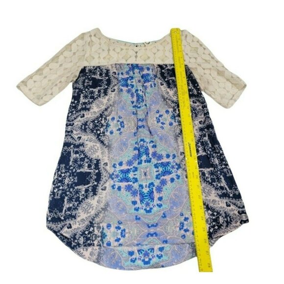 Akemi + Kin Short Sleeve Blouse Lace Accent Size Small - Picture 2 of 6